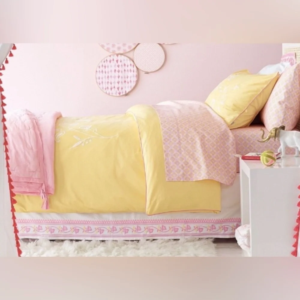 Serena & Lily ‘Isabel’ Embroidered Twin Duvet Cover | Yellow & White